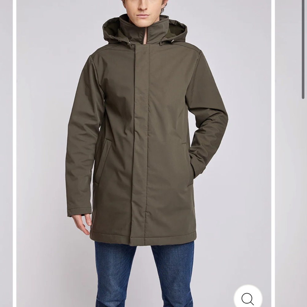 Mia Melon Rain jacket - men’s large NWT
